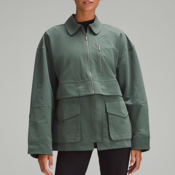 lululemon athletica Jackets & Blazers - NWT Lululemon Glyde 2-in-1 Adaptable Jacket in Dark Forest Size‎ XS